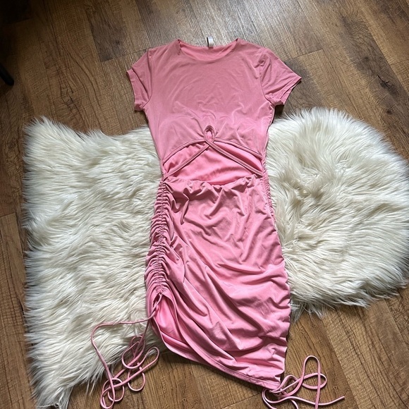 LUCY IN THE SKY Cutout Dress In Pink - Picture 4 of 7